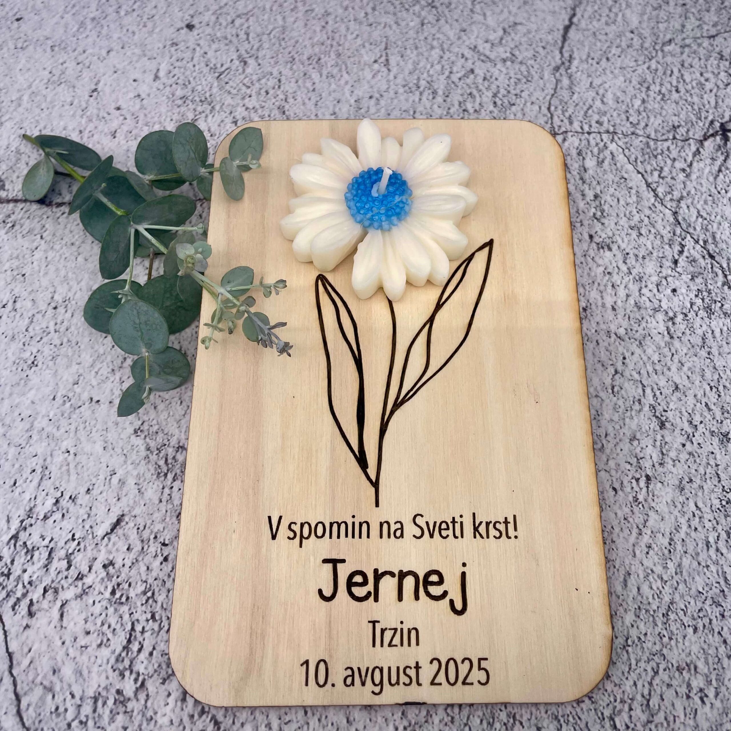 personalizirana lesena dilca