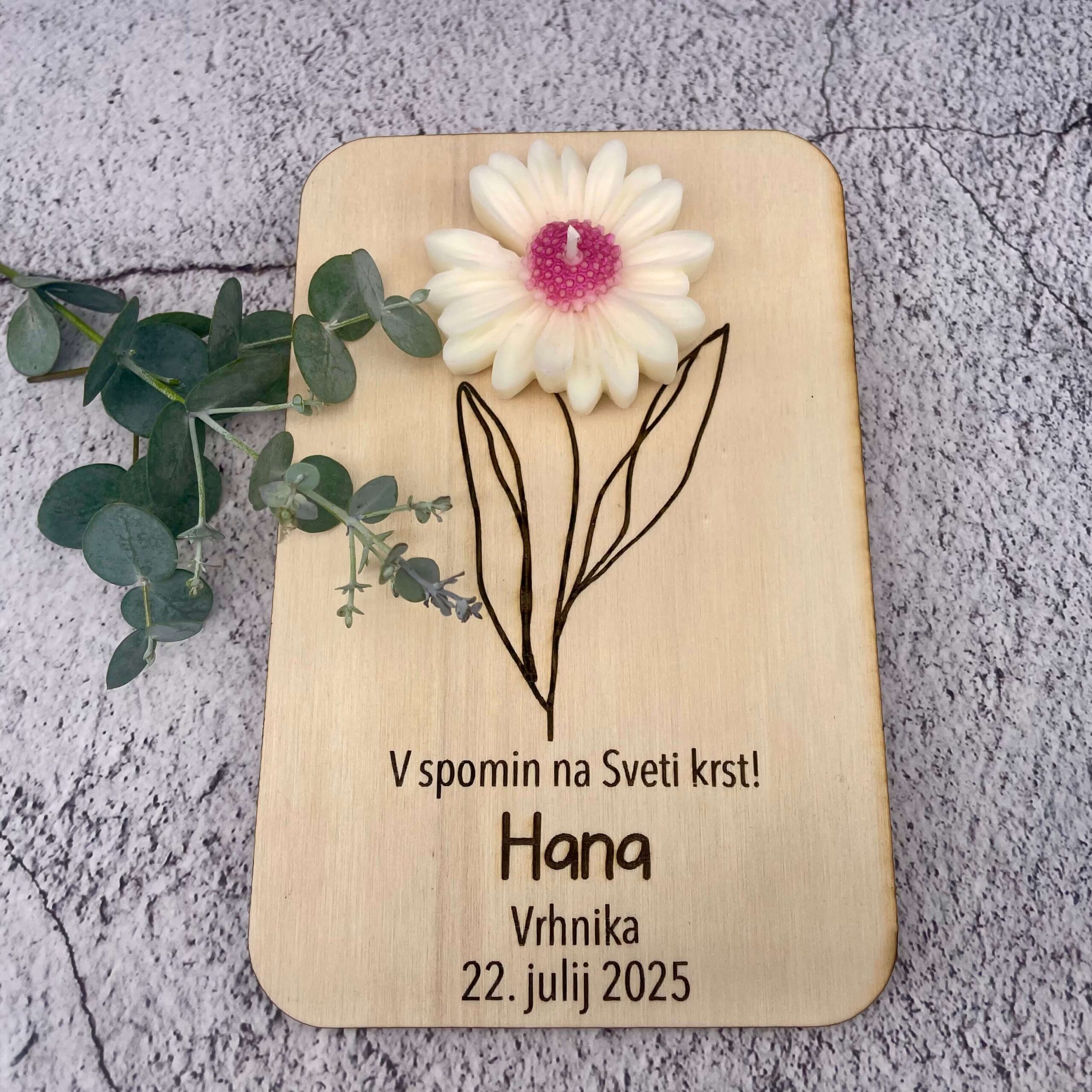 personalizirana lesena dilca